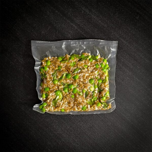 Farro con asparagi piselli e limone